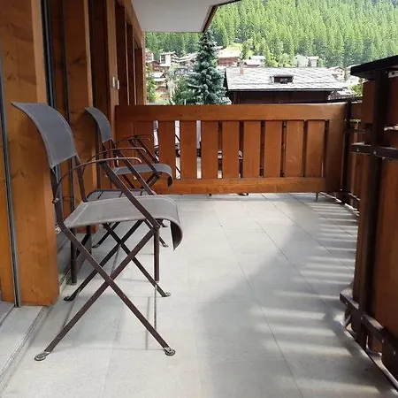 Sleeps 4 Pool Wifi T031620 Apartment