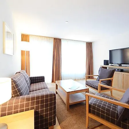 Sleeps 4 Pool Wifi T031620 Apartment Zermatt